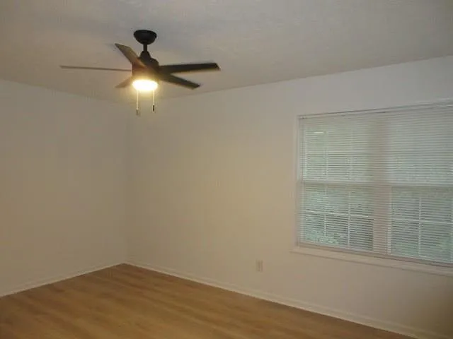 5450 Brookview Dr — Photo 48