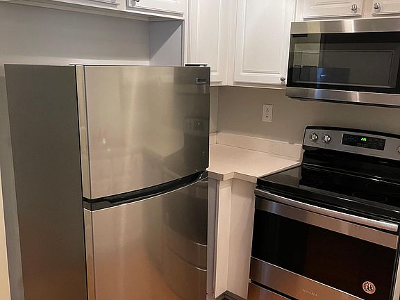 5th image of 2842 Hanna Pl