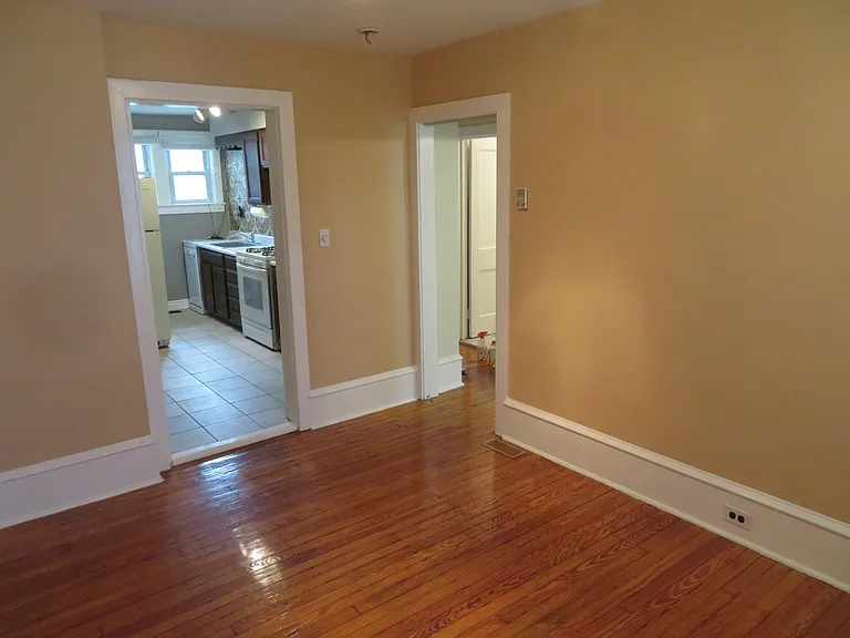 100 W Cuthbert Blvd #2 — Photo 10