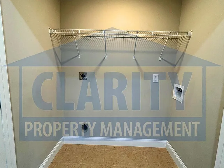 3413 Peerless Rd NW — Photo 7