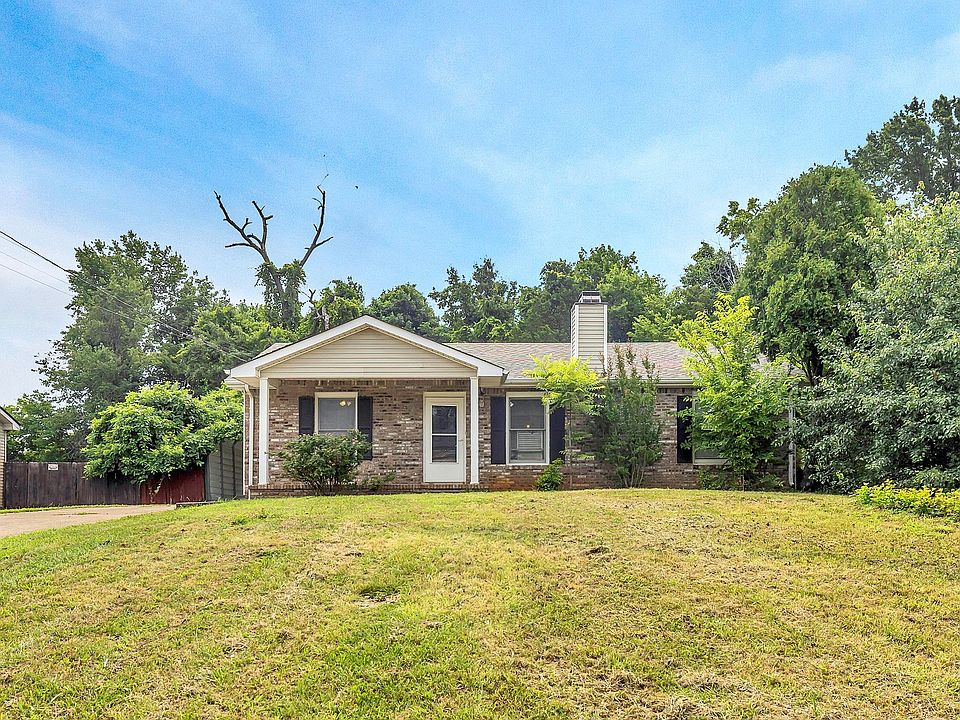1st image of 2809 Teakwood Dr