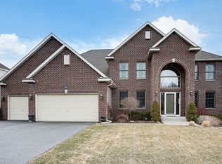 2505 Acorn Run, Victoria, MN 55386