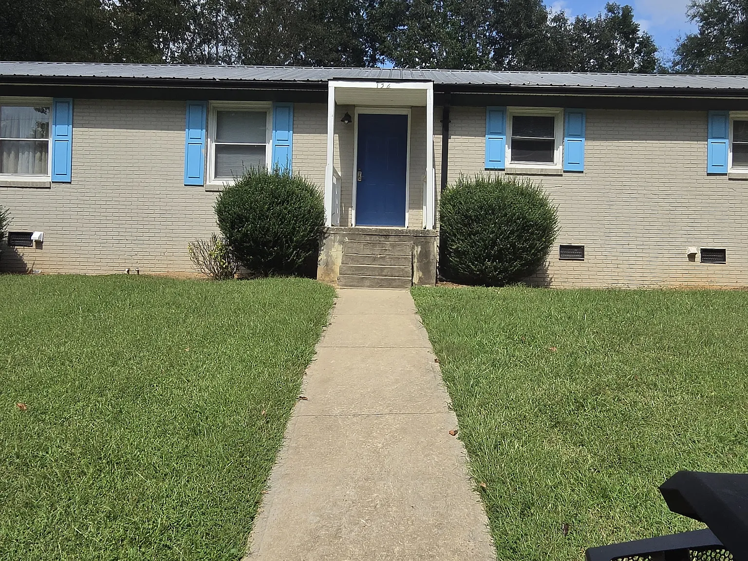 2 bed, 750 sqft, $1,100 — Photo 1
