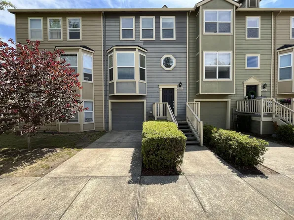 12010 SW Chukar Ter, Beaverton, OR 97007