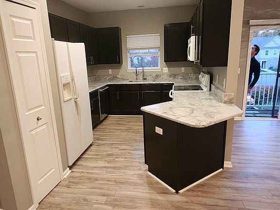 5th image of 25965 Maritime Cir S #330