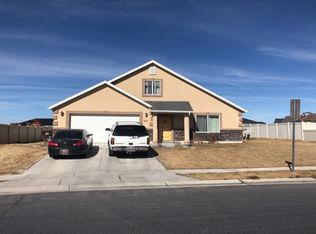 1211 E Raven Way, Eagle Mountain, UT 84005