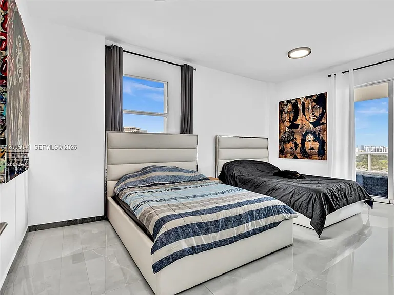 3731 N Country Club Dr #Penthouse 24 — Photo 17