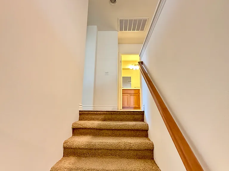 12488 Celebration Dr — Photo 20