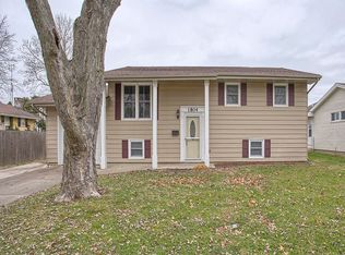 1804 Gleason Dr, Rantoul, IL 61866