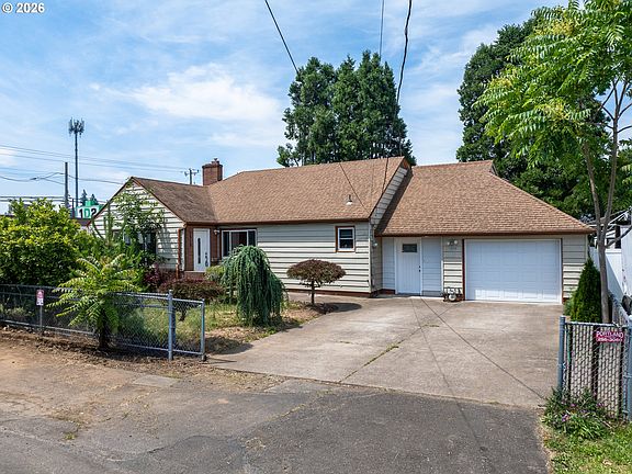2nd image of 1515 NE 118th Ave