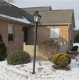 1st image of 136 Carriage Dr