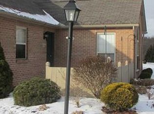 136 Carriage Dr, Freedom, PA
