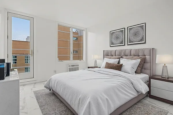 Rented by Compass | media 14