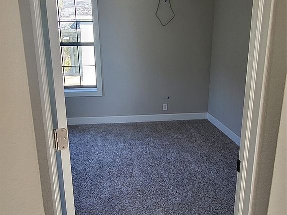 3rd image of 1224 N C St