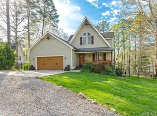 806 Hawtree Way, Boydton, VA 23917