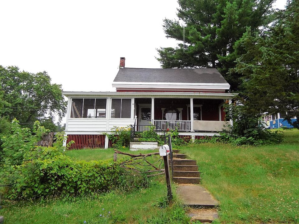 1st image of 10 Lewald Ln