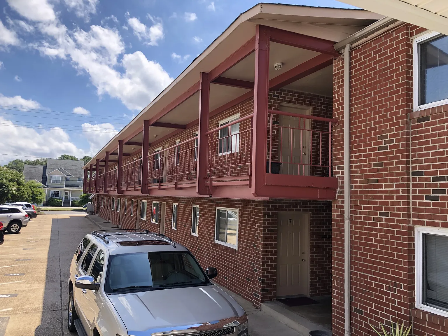 1 bed, 700 sqft, $925 — Photo 1