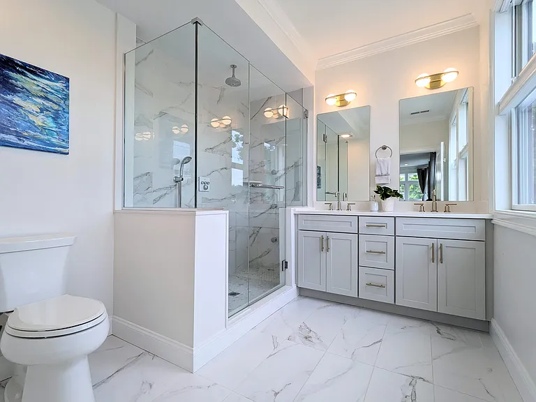 Bathroom - Main
