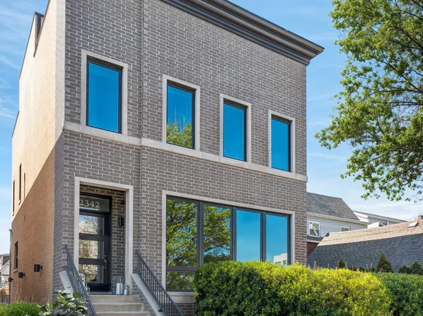 2342 N Rockwell St, Chicago, IL 60647