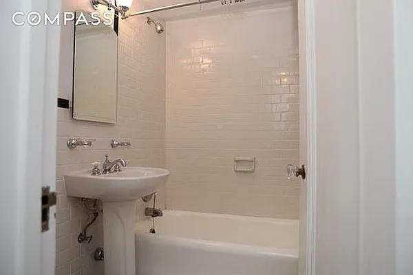 Rented by Compass | media 11