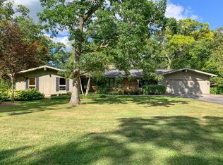 4510 Carthage Ct, Crystal Lake, IL 60012