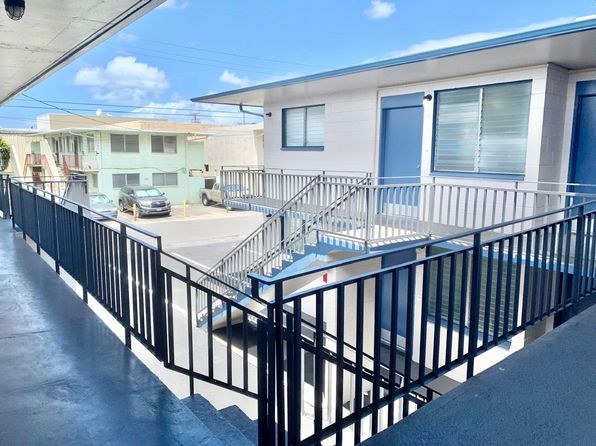 2020 Waterhouse St #10