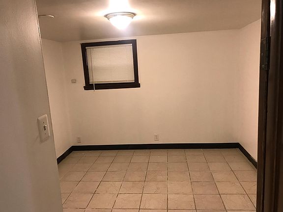 5th image of 5851 N Washtenaw Ave