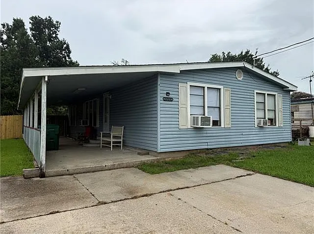 130 Lynn Dr