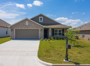8680 N 256th East Pl, Broken Arrow, OK 74014