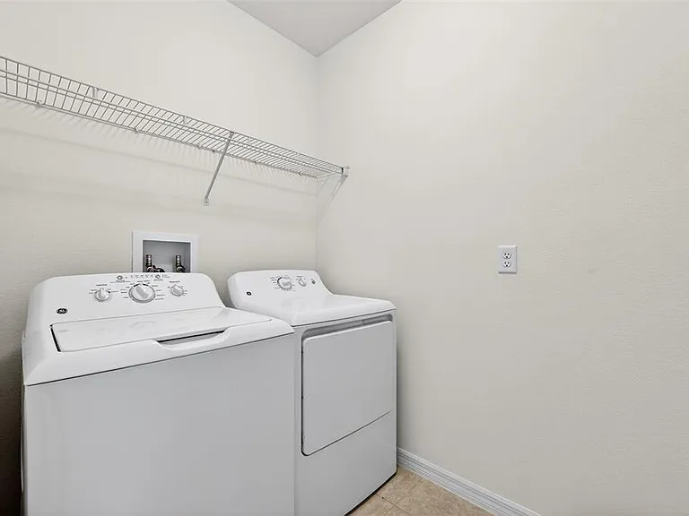 8667 Canyon Creek Trl — Photo 18