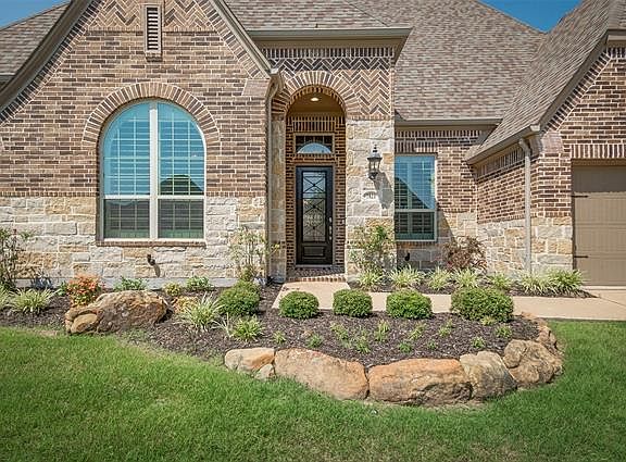 3rd image of 7821 River Park Dr