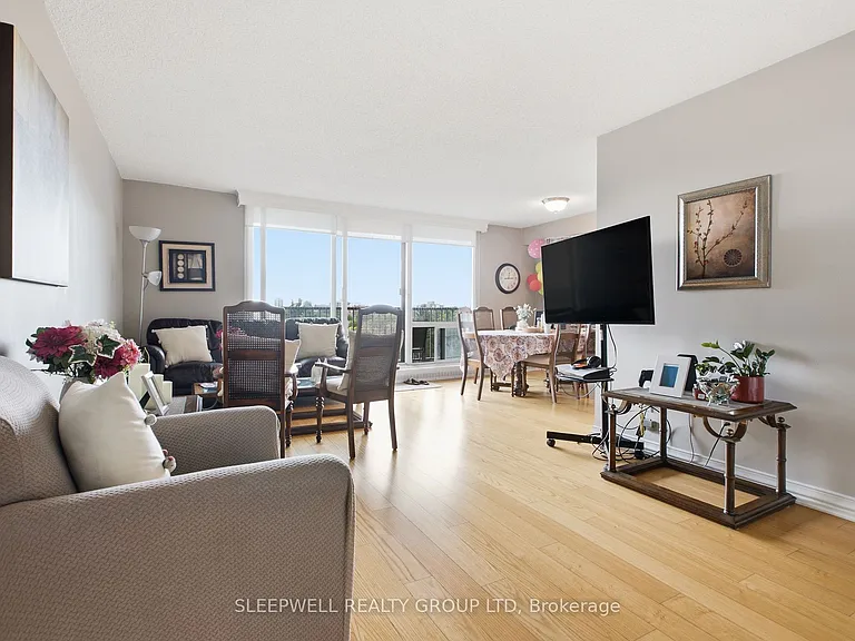 665 Bathgate Dr #712 — Photo 5
