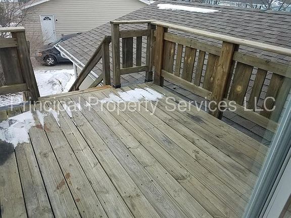 5th image of 459 N Saint Bernard Dr