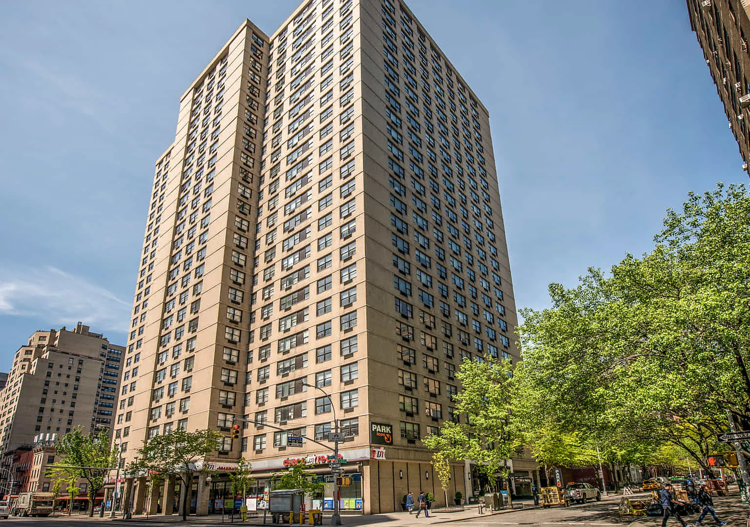 240 East 27th Street — Photo 2