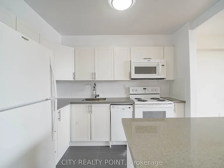 666 Spadina Ave #2411 — Photo 5