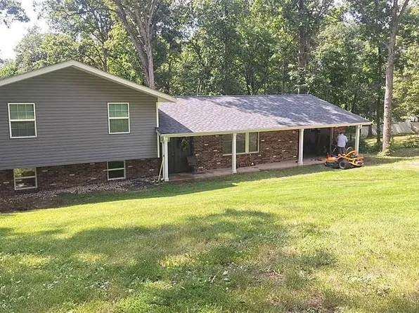 9745 E Cottonwood Ln, Bloomsdale, MO 63627