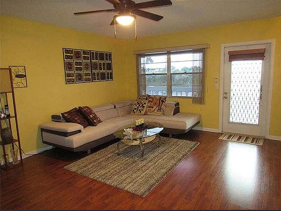 3rd image of 301 Newport #301-T