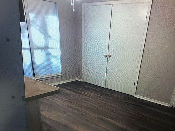 3rd image of 3245 Fairmeadow Dr