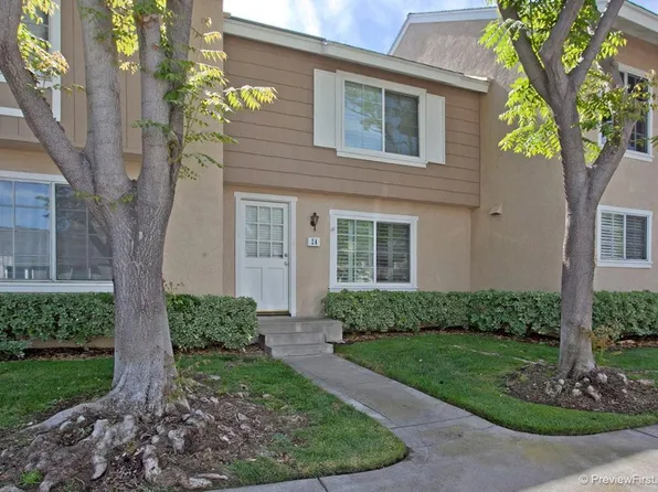 24 Woodfern, Irvine, CA 92614
