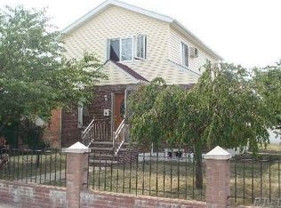 22702 113th Dr, Queens Village, NY 11429
