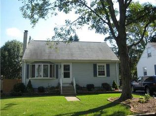 30 2nd St, Smithfield, RI 02917