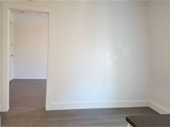 3rd image of 420 Littleworth Ln Floor 10-3