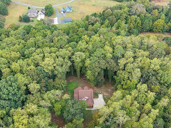 2nd image of 122 Bigham Rd