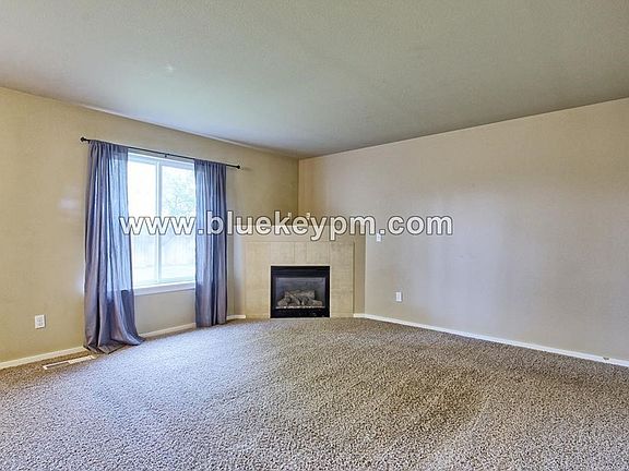 5th image of 10920 NE 113th St