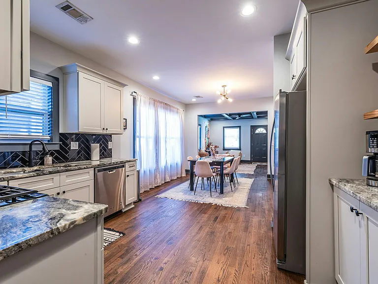 988 Mayson Turner Rd NW — Photo 9