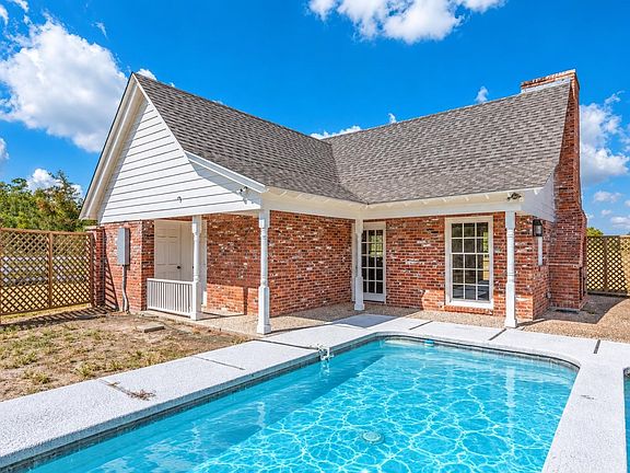 3rd image of 3823 Haymark Rd