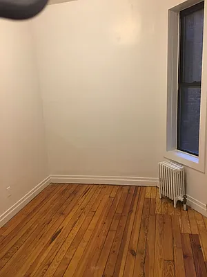 Rented by AJ Clarke | media 22