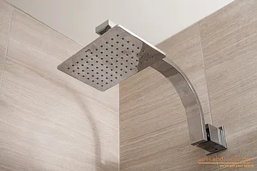 Rented by aptsandlofts.com