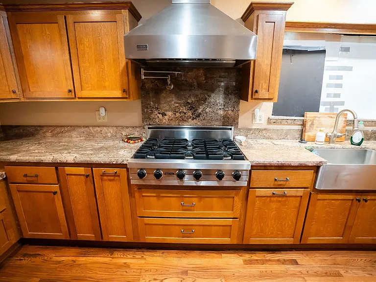 1550 Chabot Ct — Photo 20