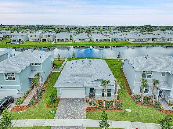 12254 SW Sand Dollar Way — Photo 24